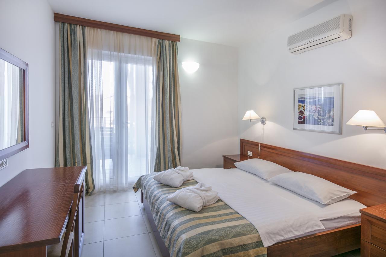 Apartments Punta Veli Losinj Room photo